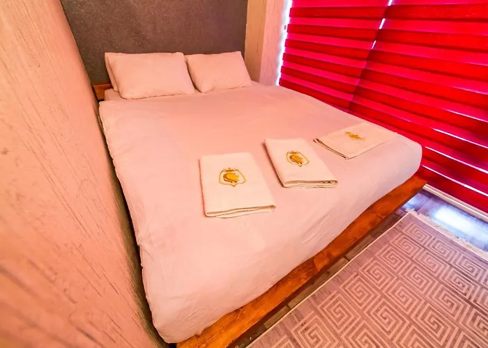 アパートホテル Veda Suit *